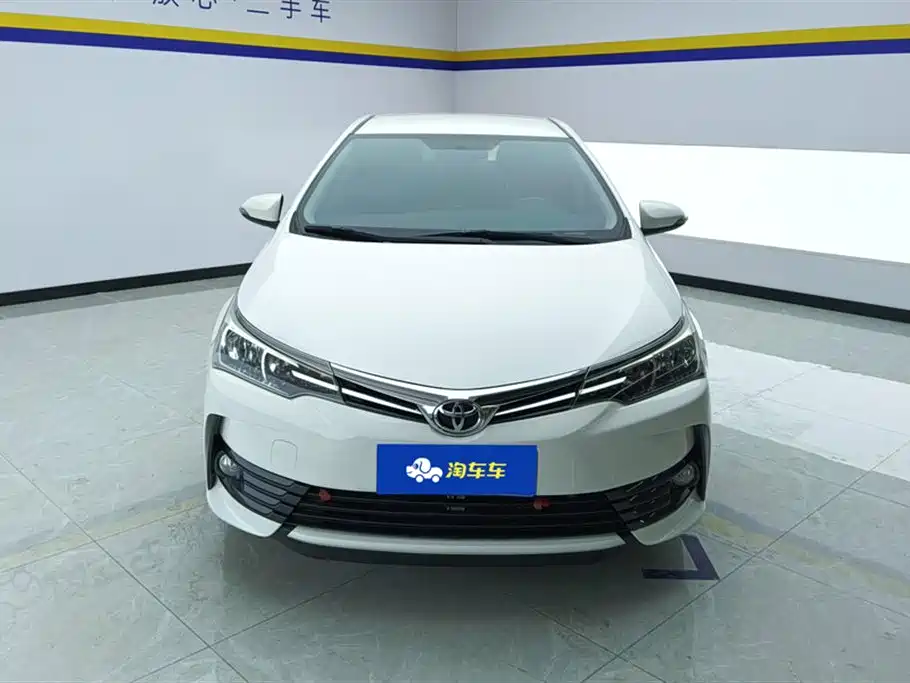 Toyota Corolla 2017 Facelift 1.2T S-CVT GL фото 2