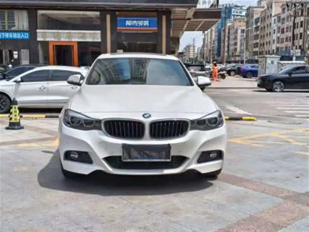 BMW 3 Series GT 2021 2020 320i M Sport Package