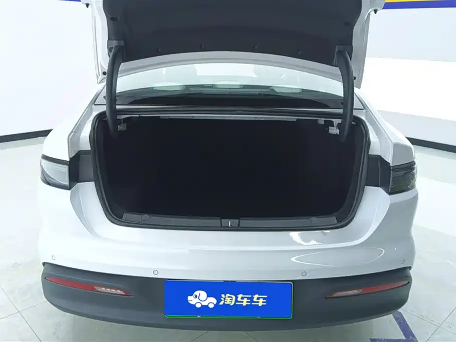 BYD Hai Bao 05 DM-i 2025 DM-i Smart Drive Edition 55KM Luxury фото 4