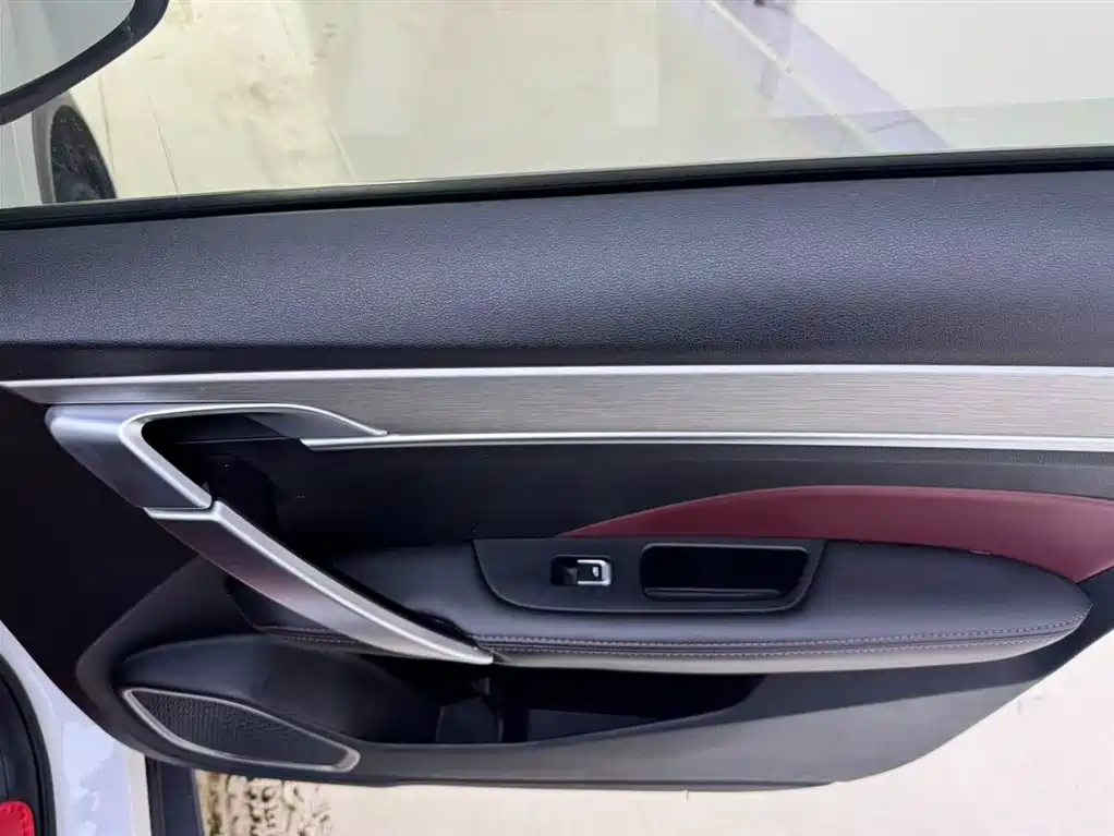 GEELY AUTOMOBILE BINYUE