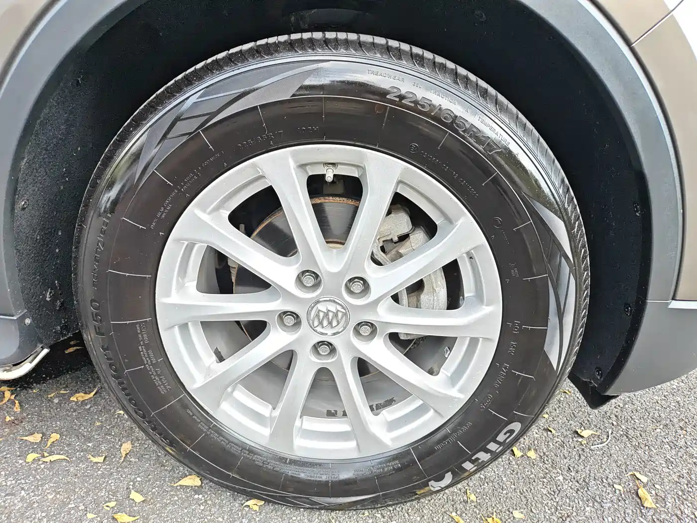 Фото 9 - Buick Envision Plus