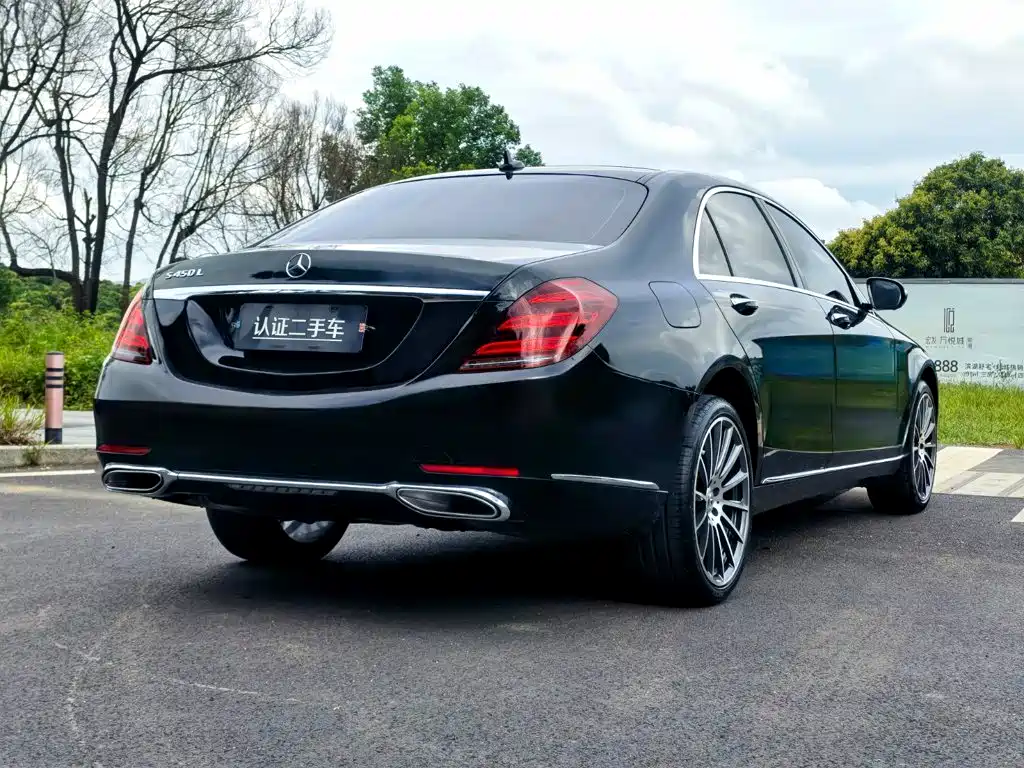 Фото 7 - Mercedes-Benz S-Class