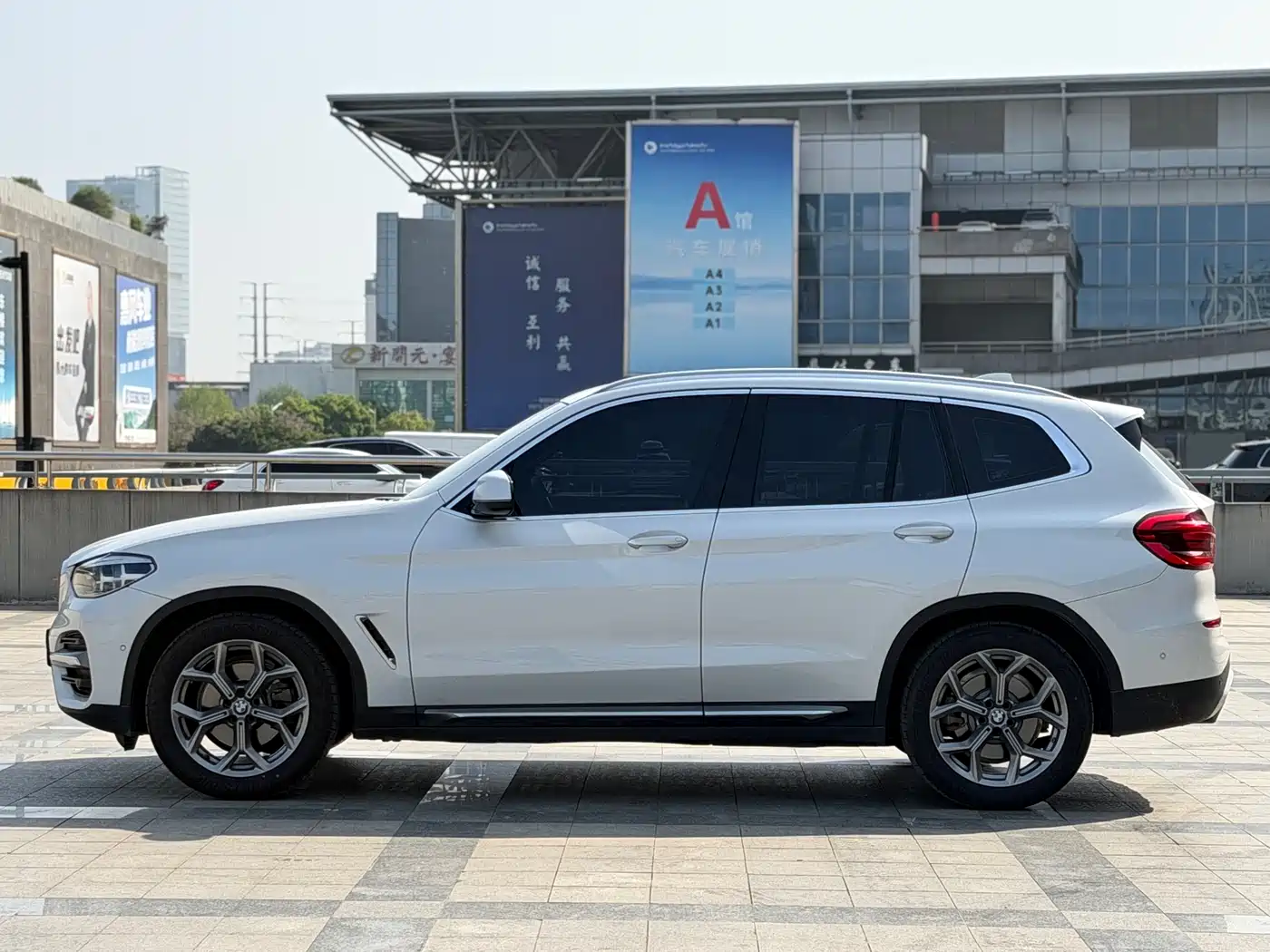 BMW X3 2020 xDrive28i Luxury Package фото 8