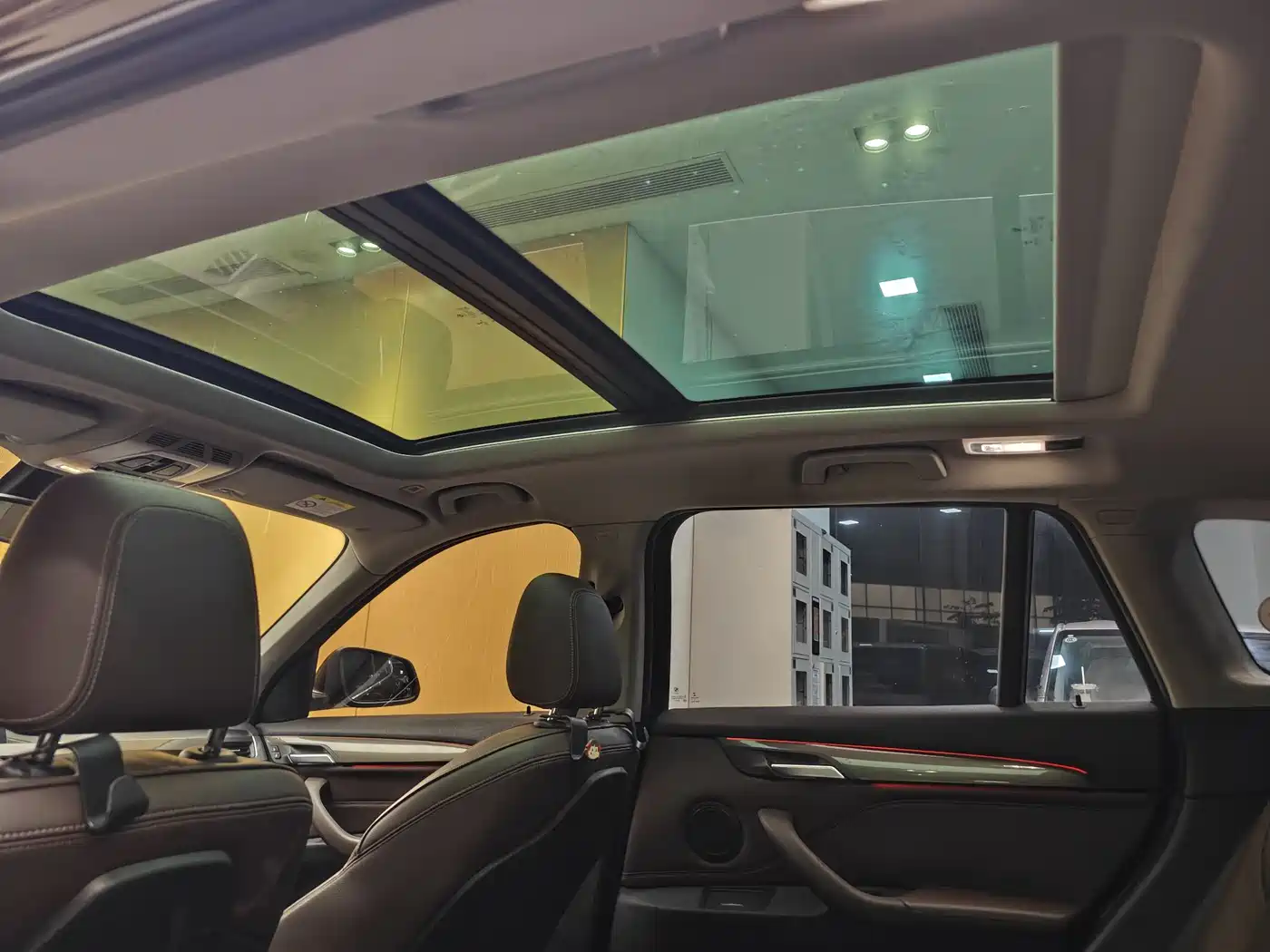 BMW X1 2016 sDrive18Li Luxury Model фото 25