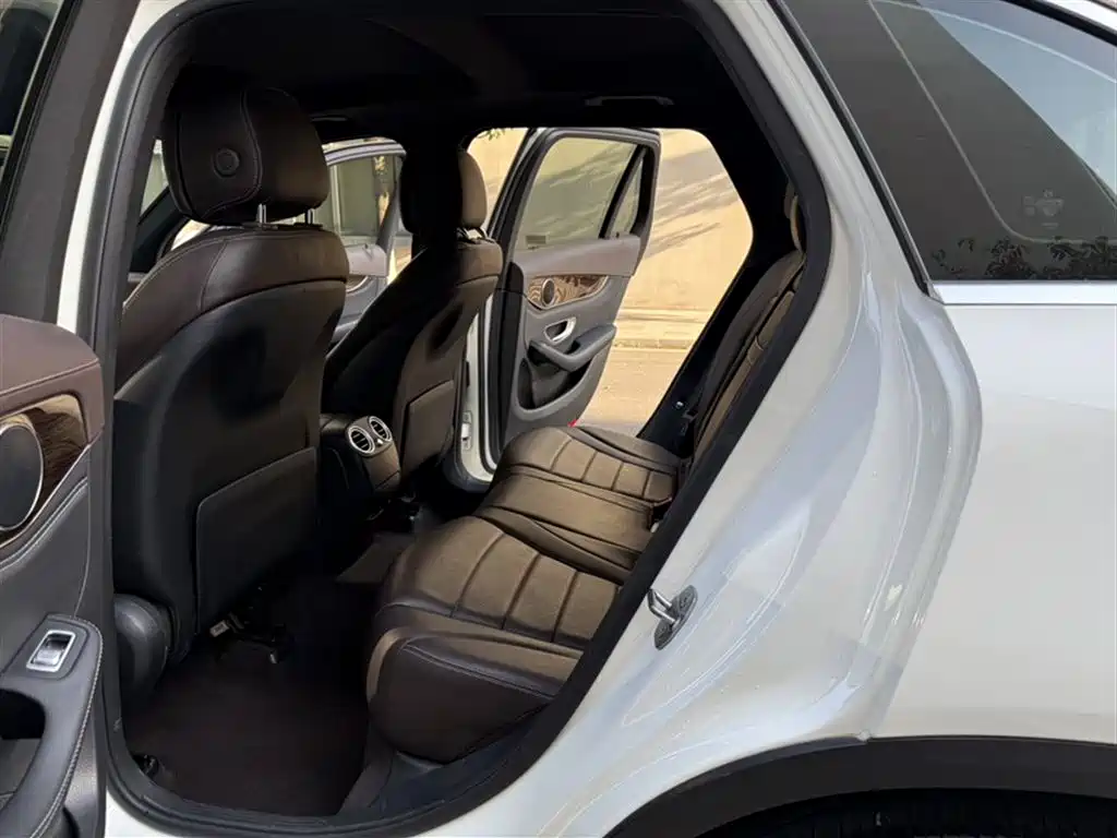Mercedes-Benz GLC 2017 GLC 260 4MATIC Luxury фото 12