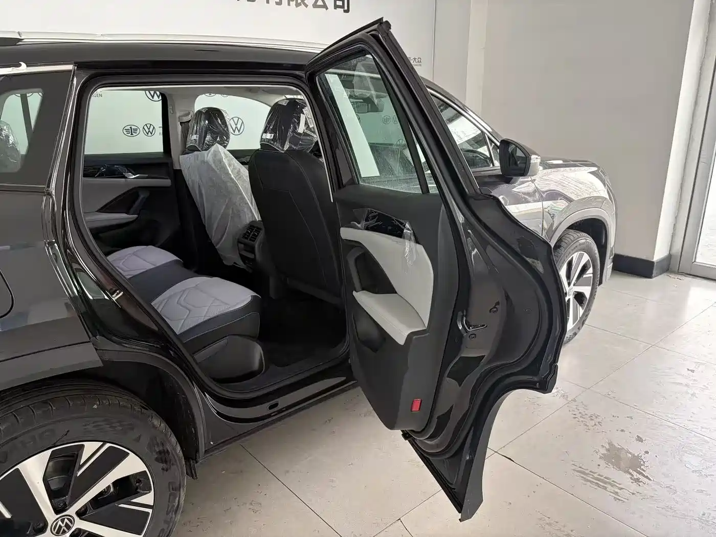 Volkswagen Tayron 2026 Model Tayron L 330TSI 2WD Elite фото 7
