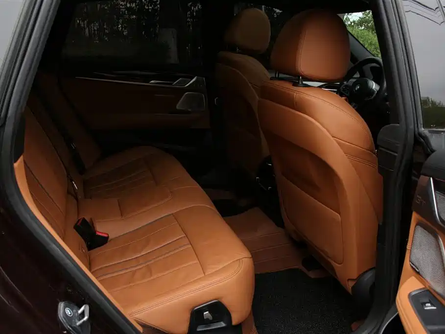 BMW 6 Series GT 2018 630i M Sport Package фото 11