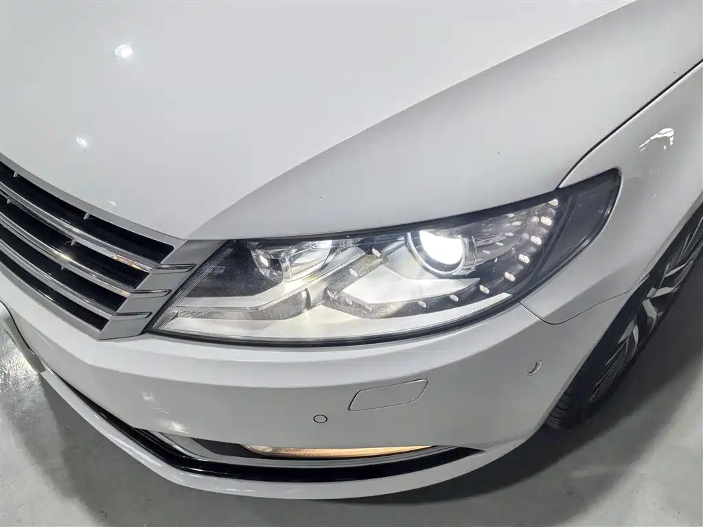Volkswagen FAW-Volkswagen CC 2016 Model 2.0TSI Ultimate фото 19