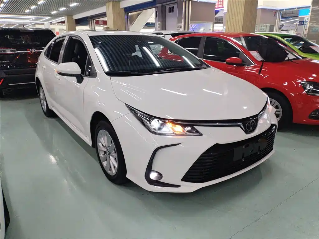 Toyota Corolla 2021 1.2T S-CVT Elite PLUS Edition фото 22