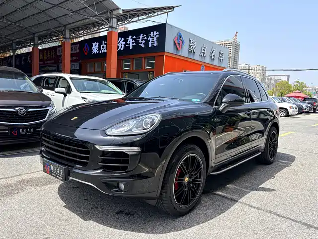 PORSCHE CAYENNE
