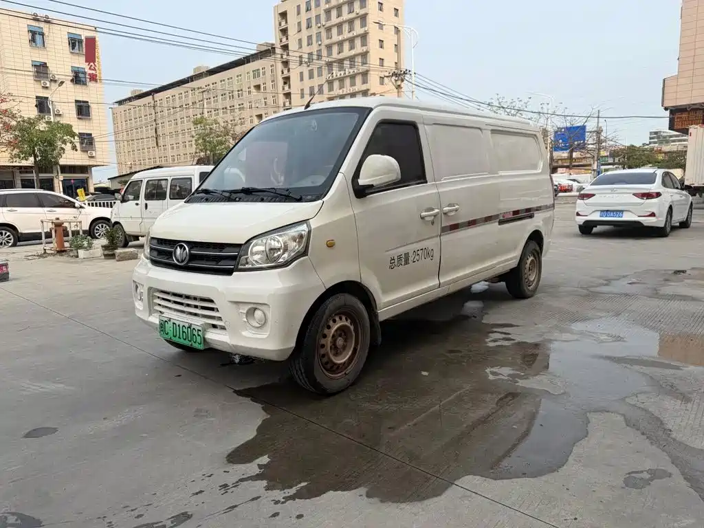 New Longma Auto Qiteng M70EV 2021 2020 M70L-EV Long Range Version