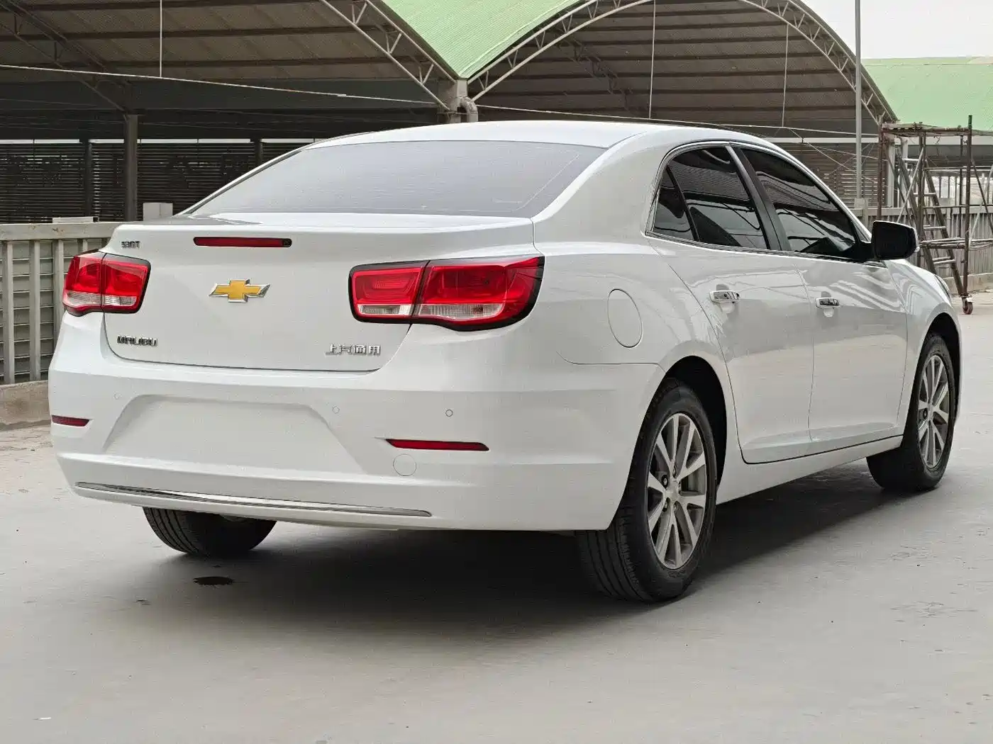 Chevrolet Malibu 2018 530T Automatic Luxury Edition фото 6