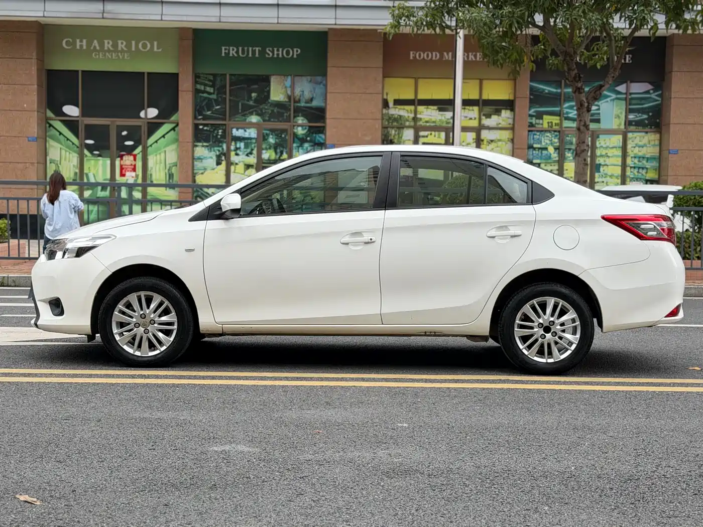 Toyota Vios 2016 1.5L Automatic Zhi Zhen Xing Yao Edition фото 13