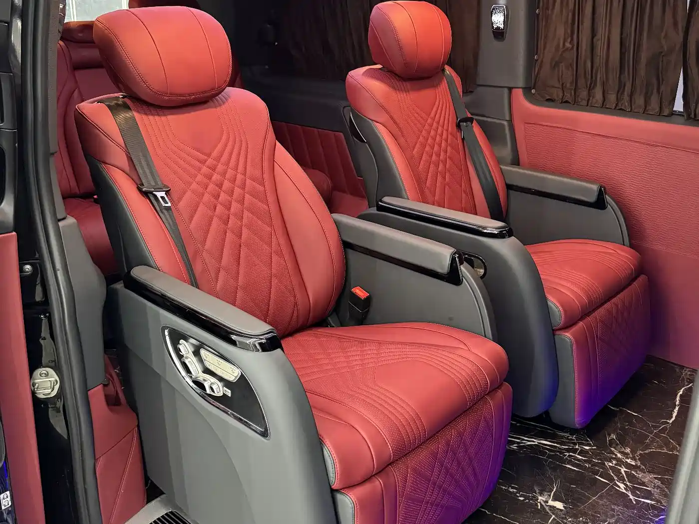Mercedes-Benz Vito 2018 2.0T Elite Edition 7-Seater China V фото 12