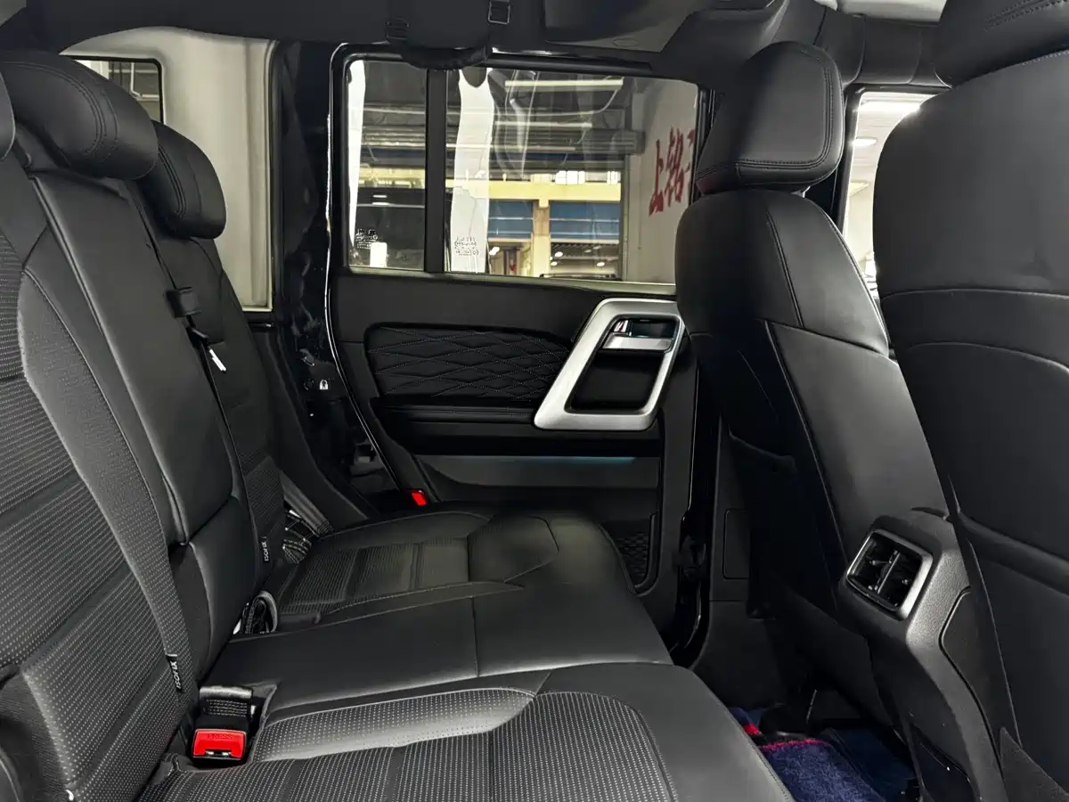 BAIC ORV Beijing Offroad BJ40 2025 2024 2.0T Urban Hunter Glory Edition