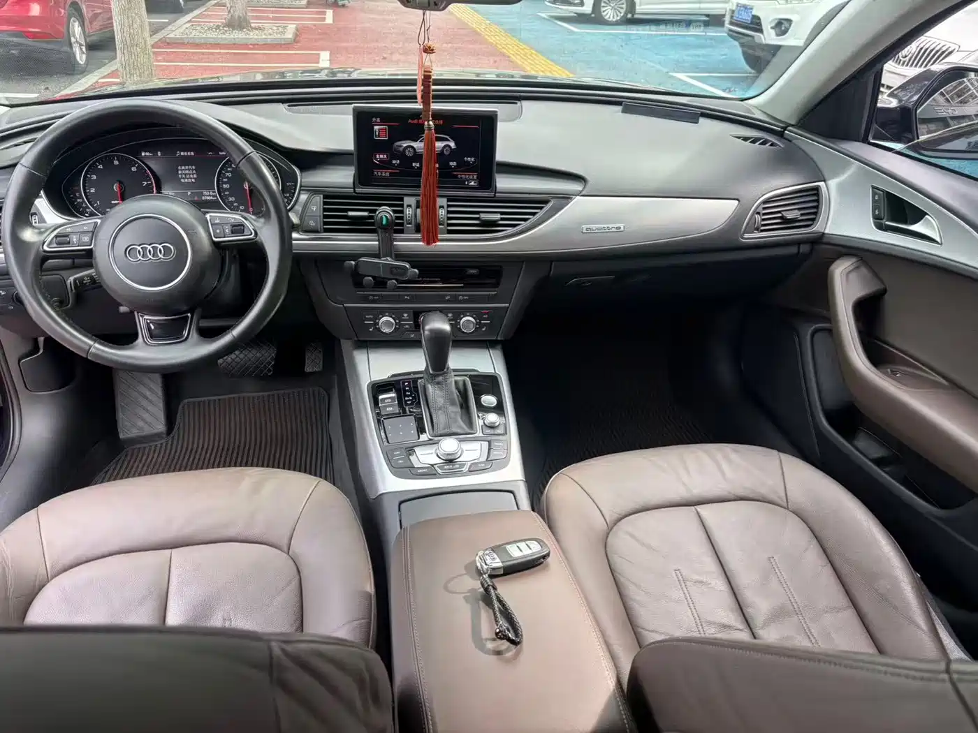 Фото 8 - Audi A6 (Import)