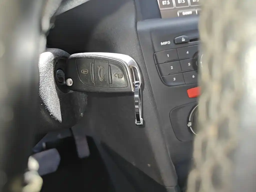 Фото 9 - Citroën C4L