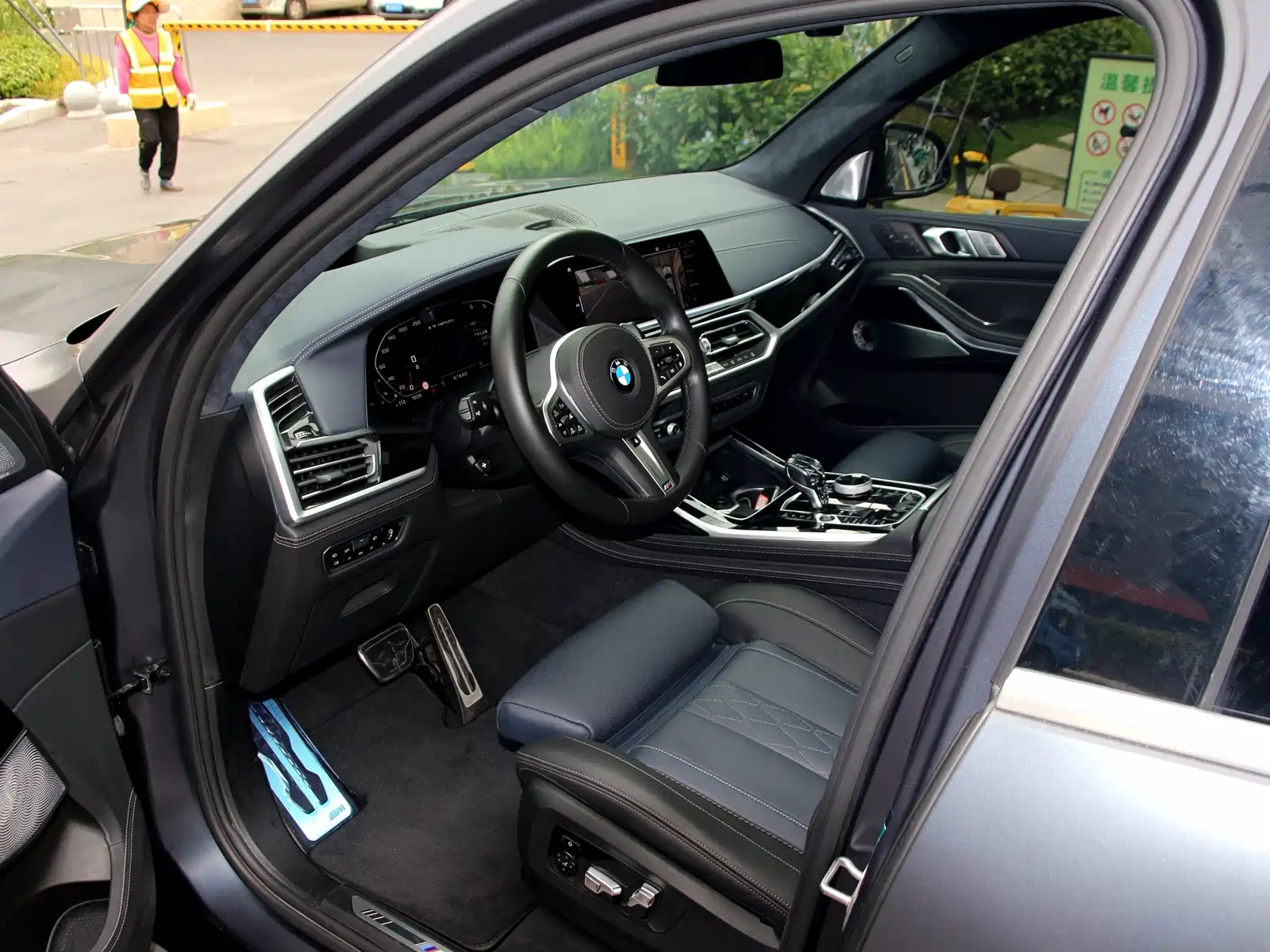 صورة 12 - BMW X7