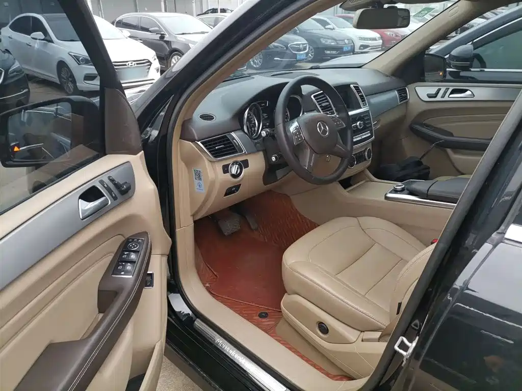 Mercedes-Benz M-Class 2015 ML 320 4MATIC фото 13