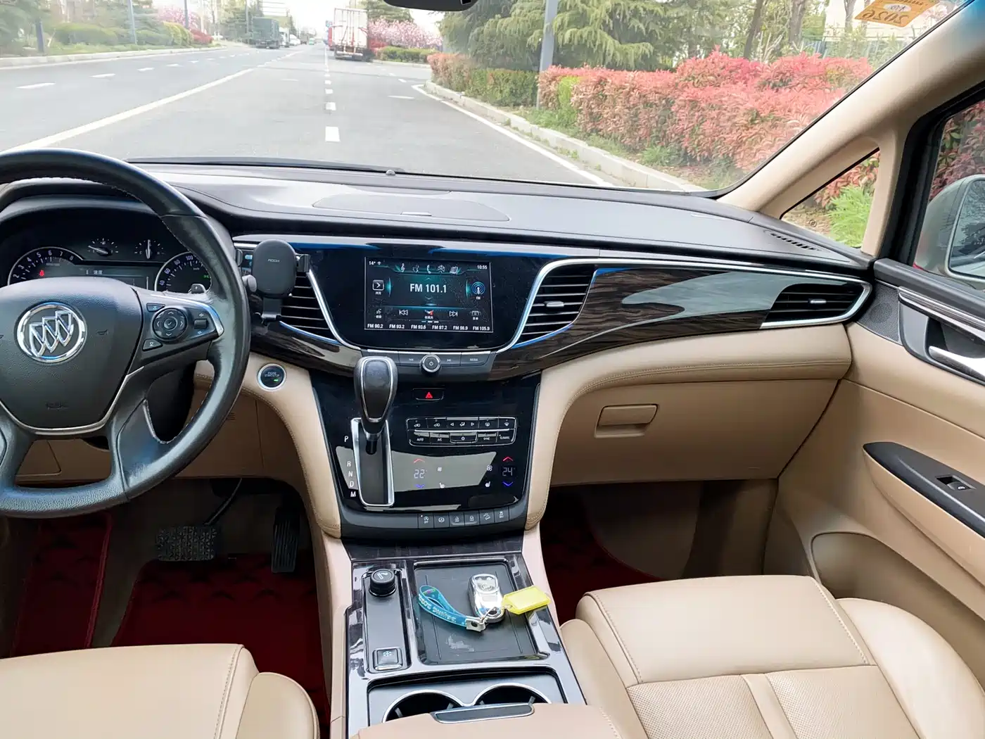 Buick GL8 2017 ES 28T Luxury China V фото 21