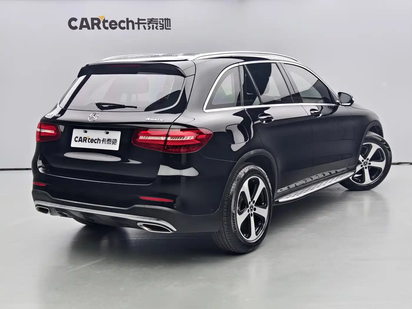 Mercedes-Benz GLC 2018 GLC 260 4MATIC Luxury фото 4