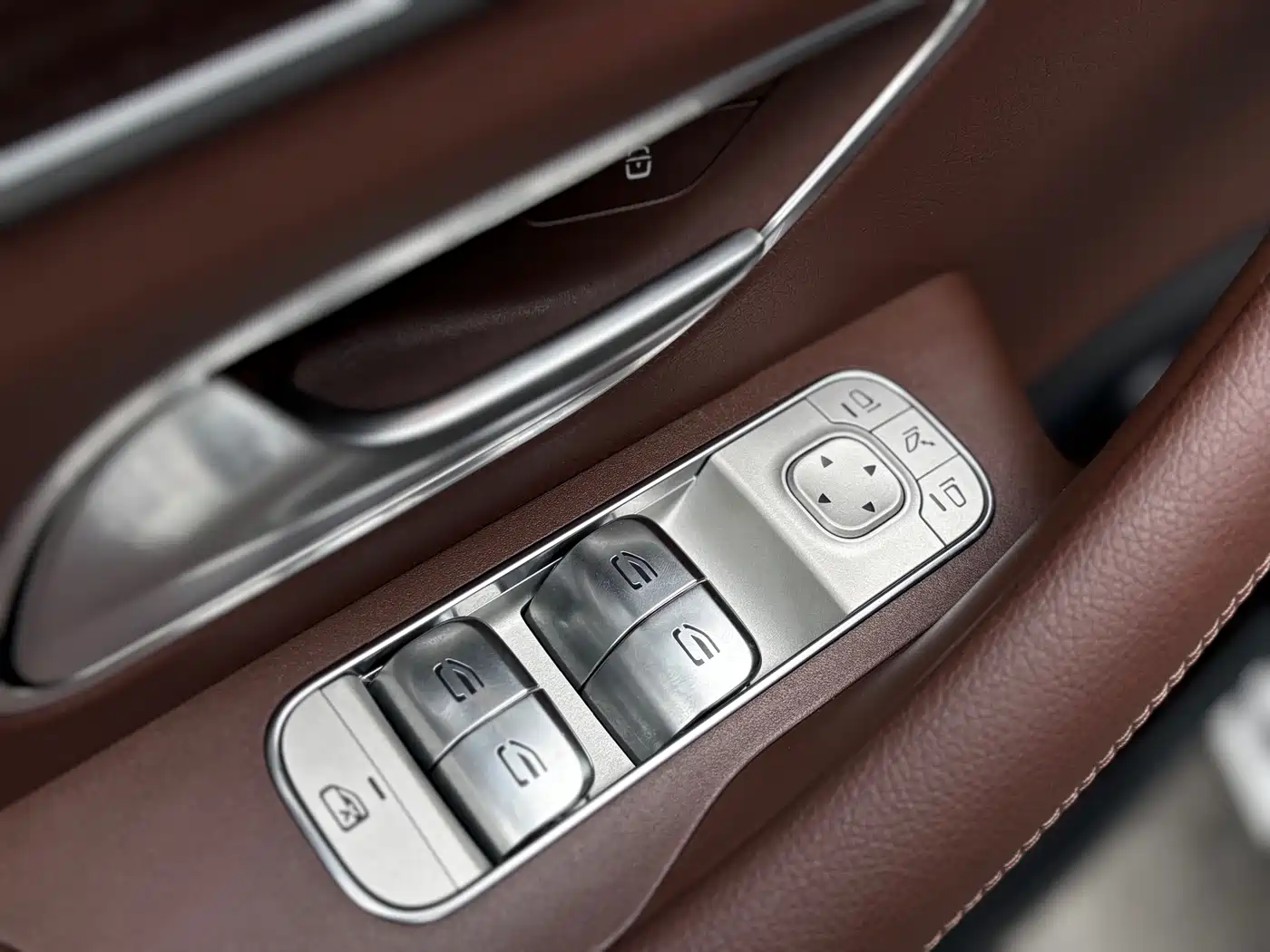 Mercedes-Benz GLE 2025 GLE 350 4MATIC Fashion фото 14