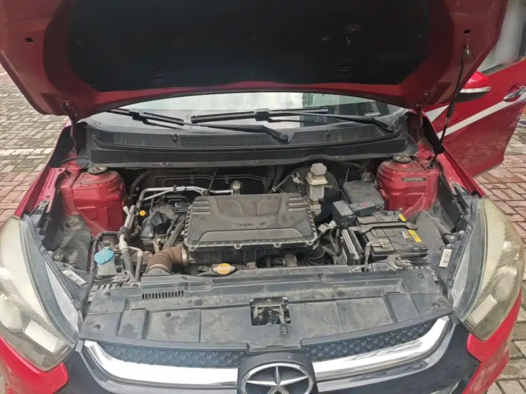 JAC Motors Refine S2 2015 2015 1.5L CVT Luxury Smart