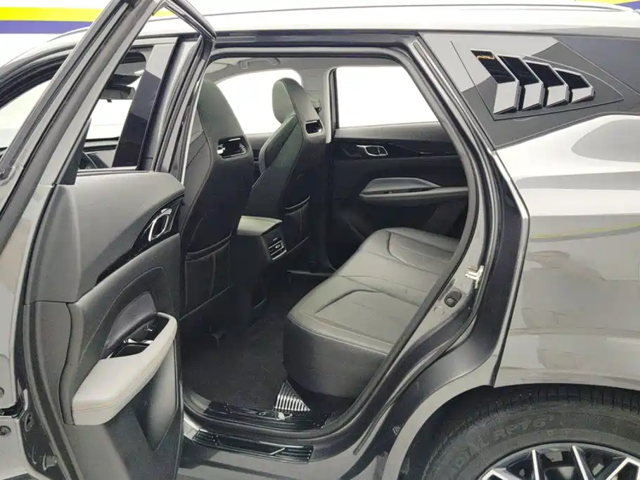 Changan Oshan Z6 2023 2022 Blue Whale 1.5T DCT Intelligent Leader