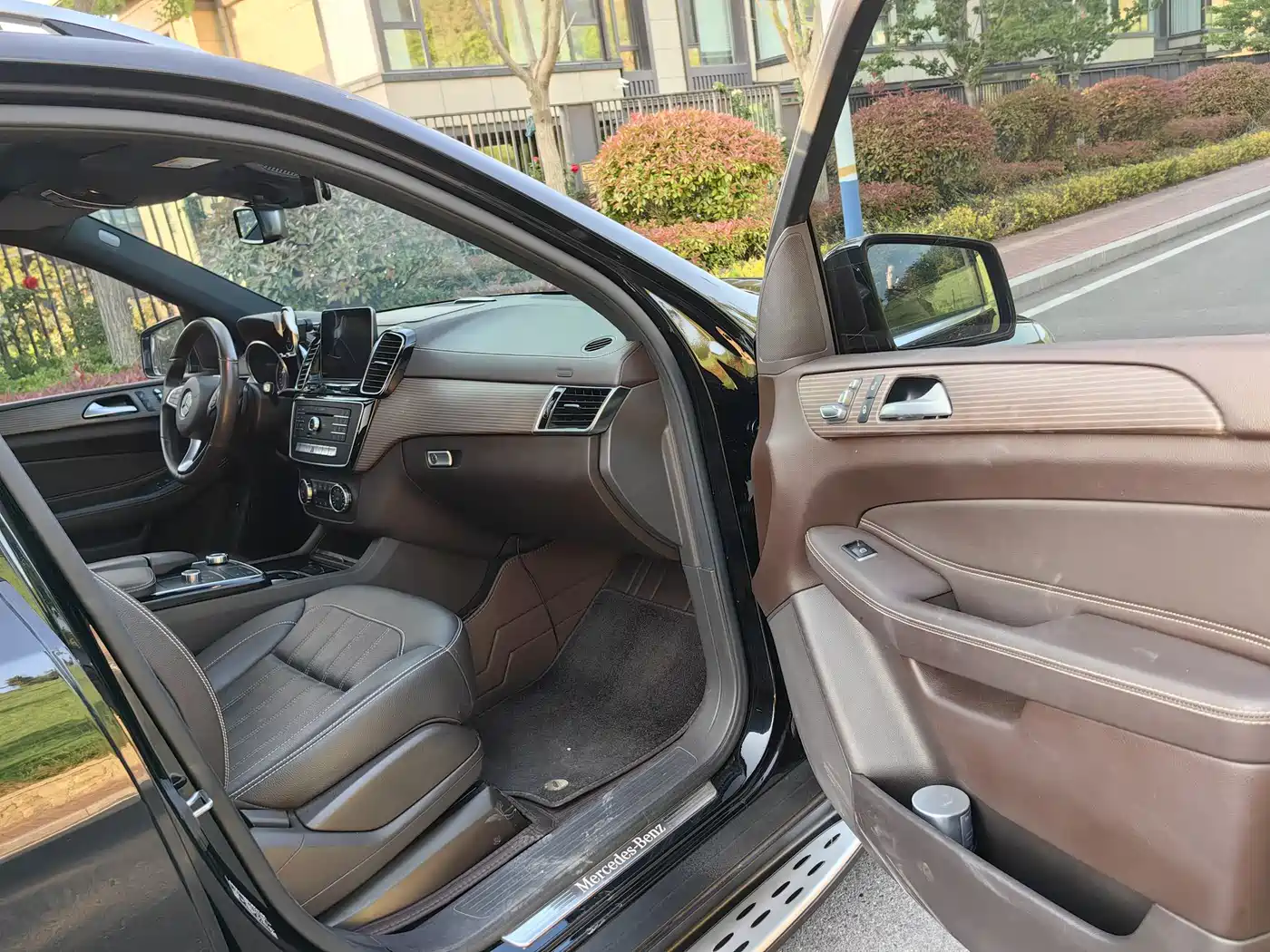 Mercedes-Benz GLE 2019 GLE 400 4MATIC Collector's Edition фото 26