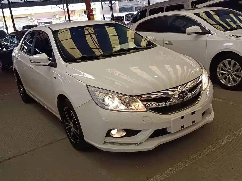 BYD Surui 2016 1.5L Manual Elite фото 4