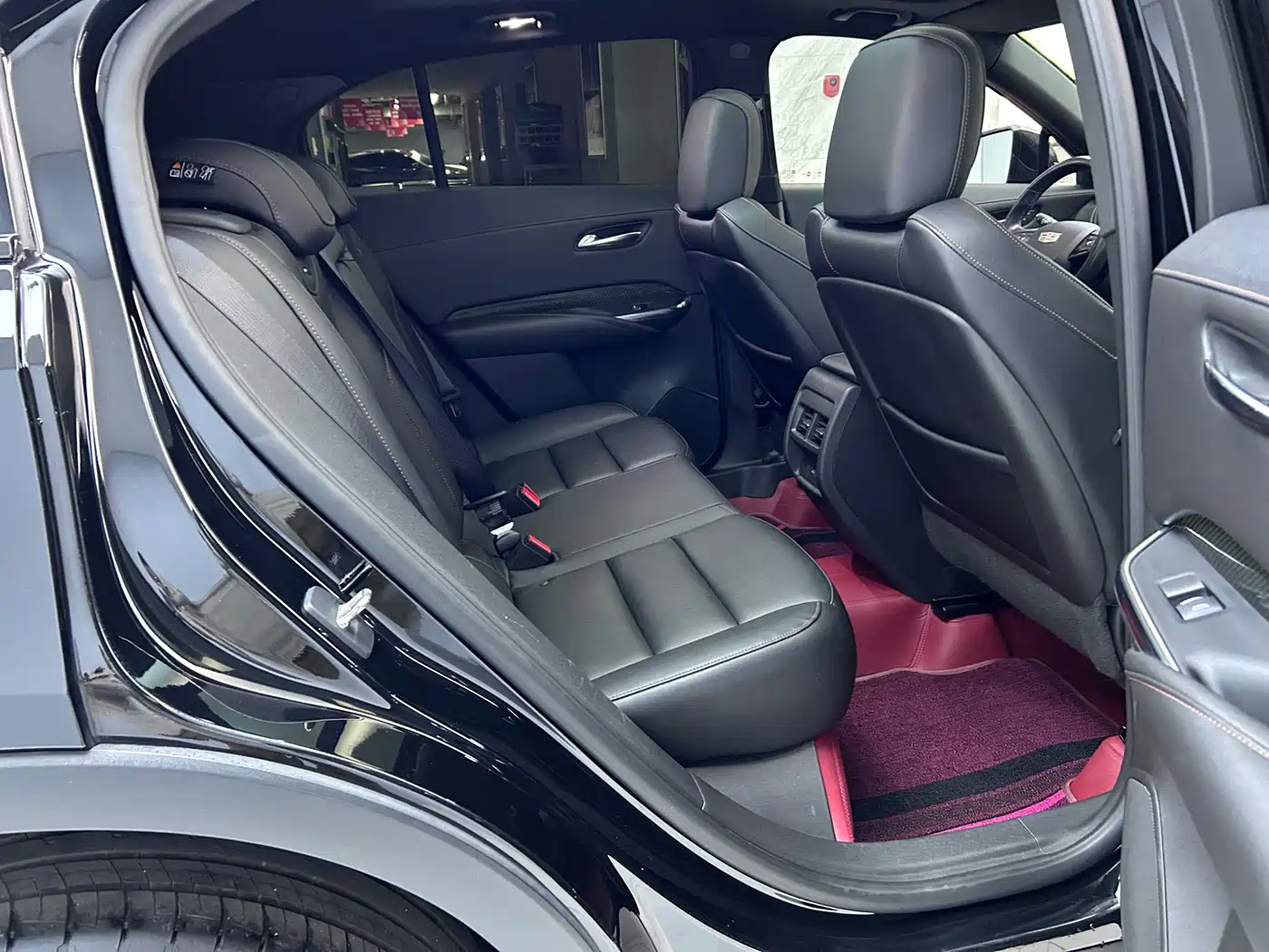 Cadillac XT4 2018 28T 2WD Luxury Sport Type фото 11