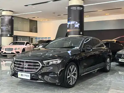 Mercedes-Benz E