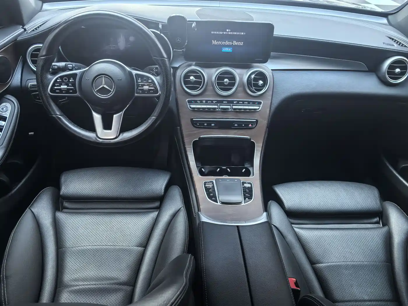 Mercedes-Benz GLC 2020 GLC 260 L 4MATIC Luxury фото 6