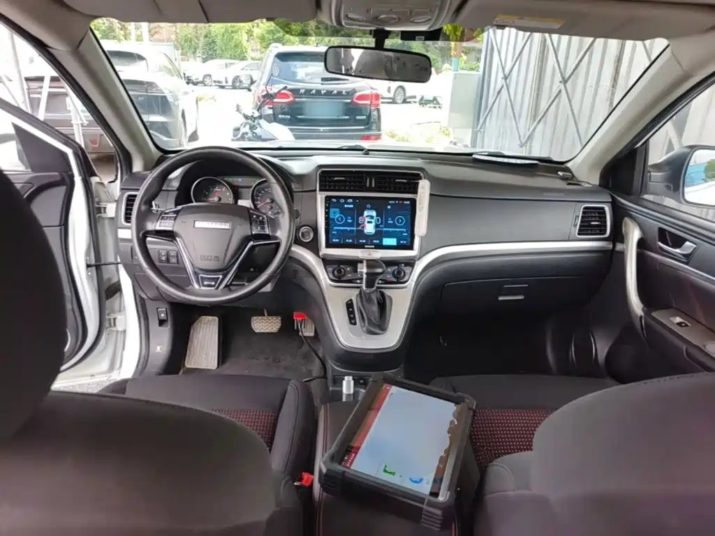Фото 10 - Haval M6