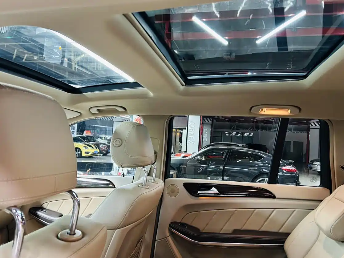 Mercedes-Benz GL-Class фото 16