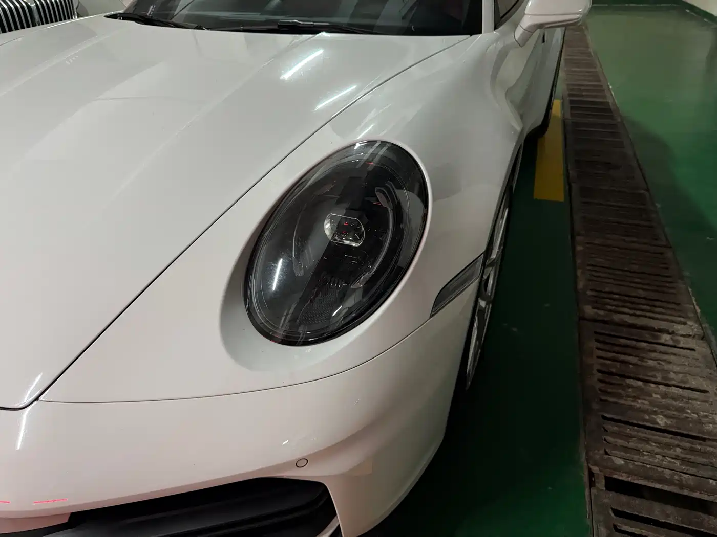 PORSCHE 911