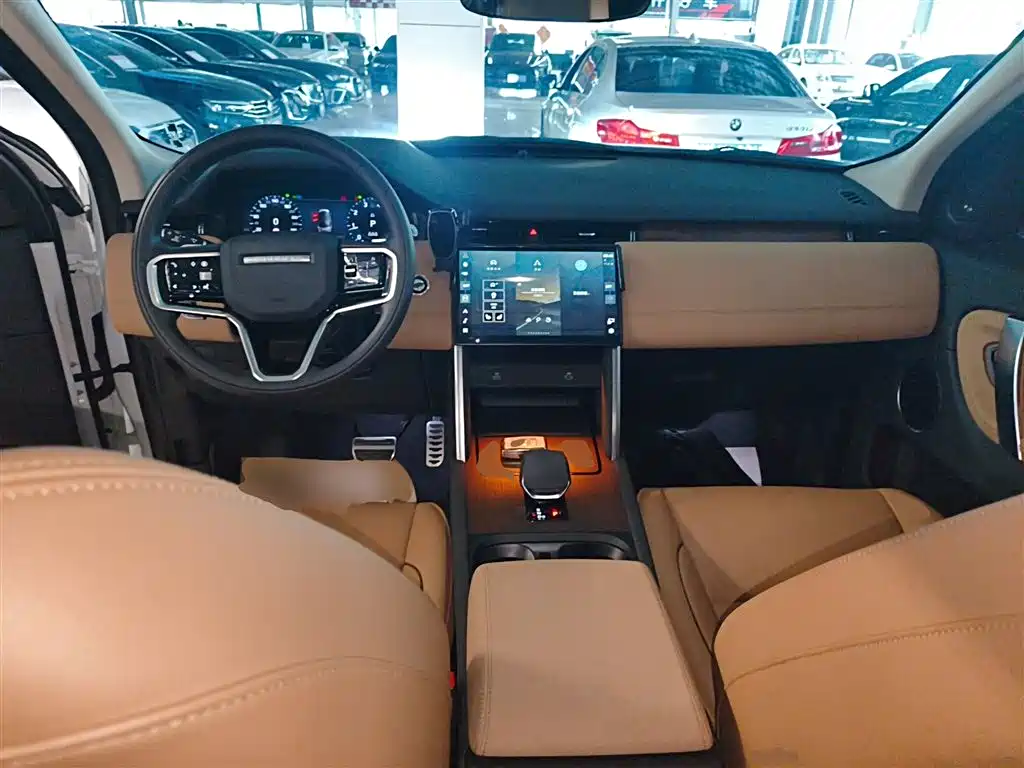Land Rover Discovery Sport 2024 Performance Technology Edition фото 10