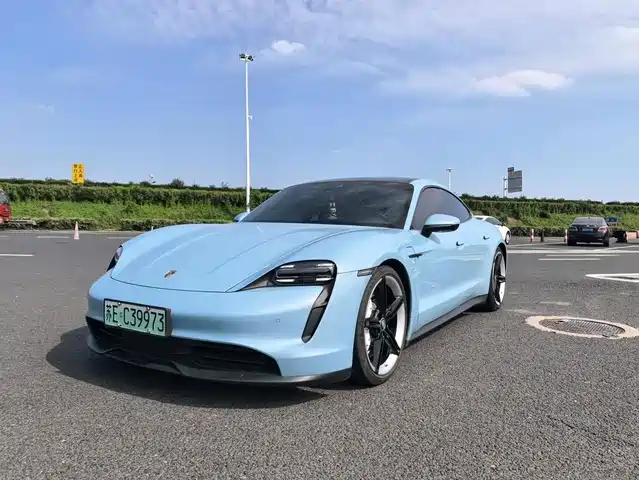 Porsche Taycan Taycan 4S
