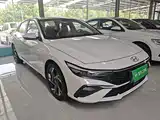 Photo 4 - Hyundai Elantra