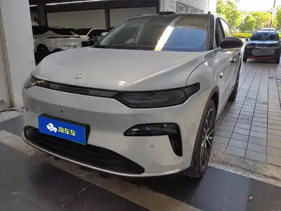 Leapmotor C11