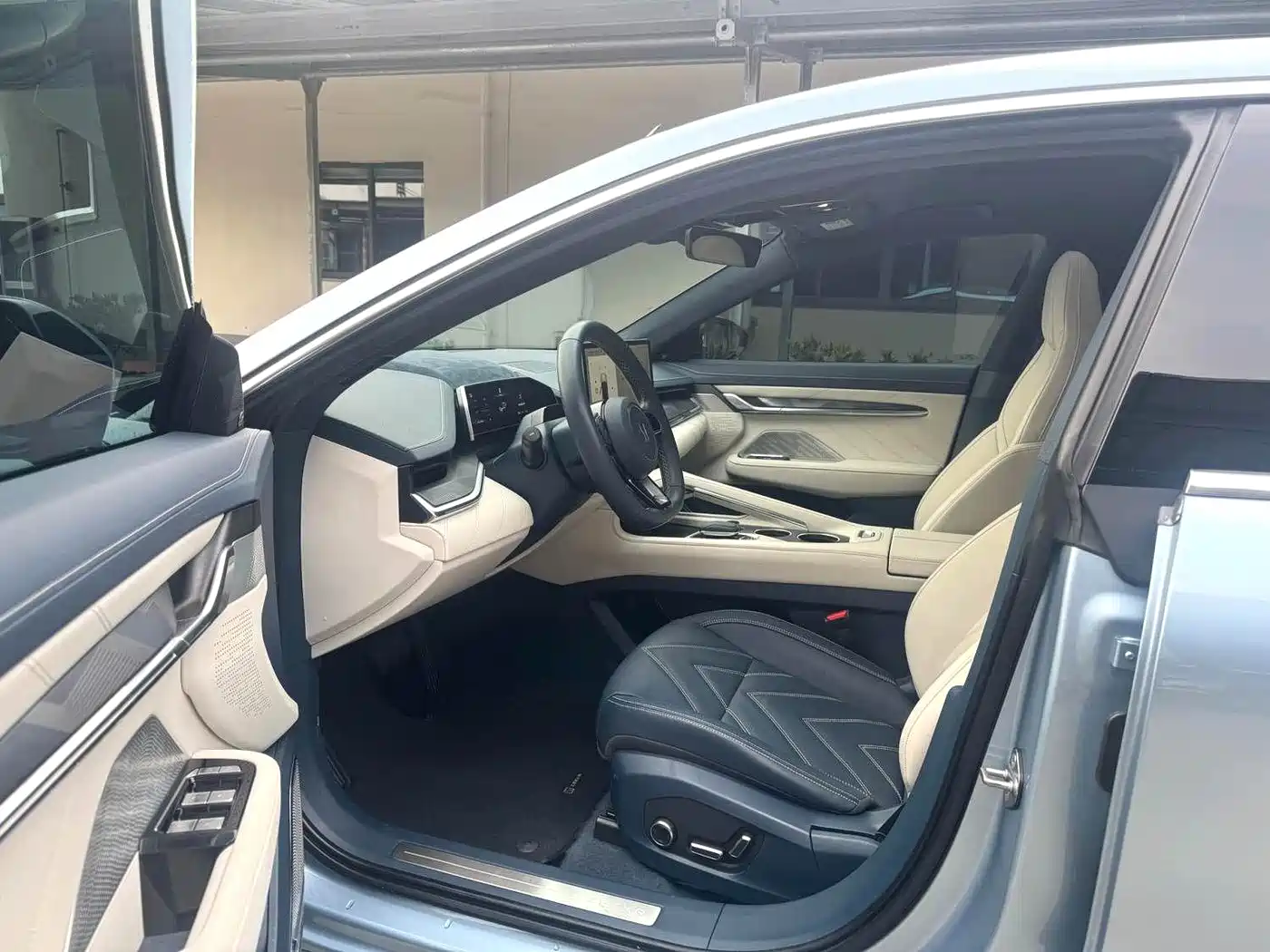 ZEEKR EXTREME KRYPTON 001