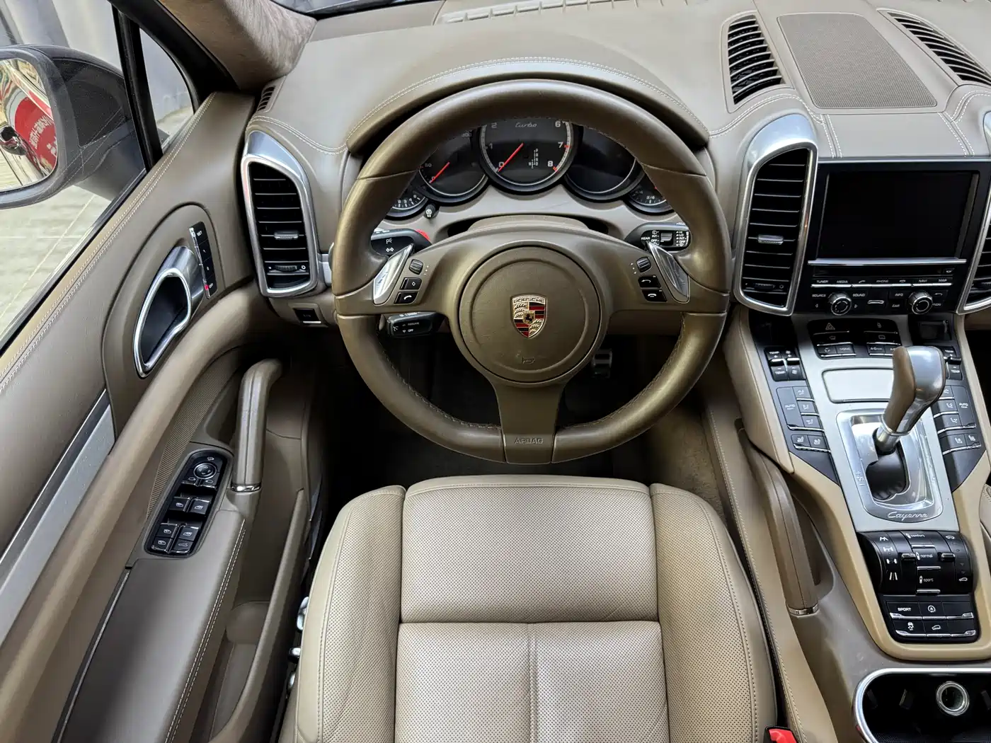 Porsche Cayenne 2011 Cayenne Turbo 4.8T фото 12