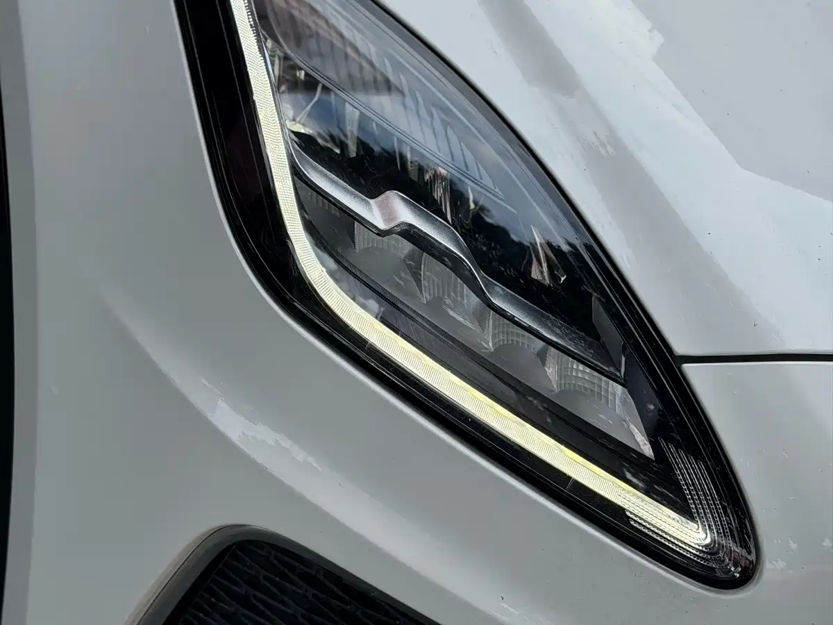 Jaguar E-PACE 2024 2024 Youth Sport Edition R-DYNAMIC