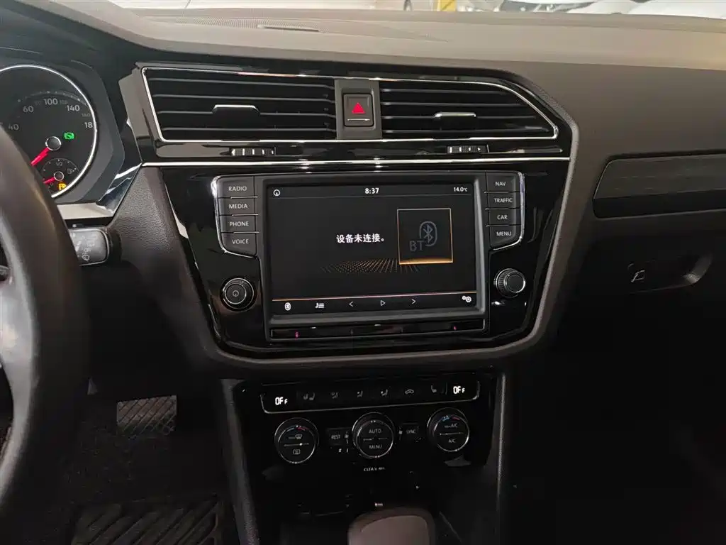 Volkswagen Tiguan L 2018 330TSI Automatic 2WD Luxury Edition фото 13