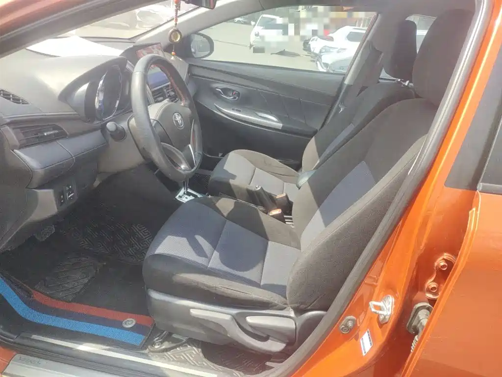 Toyota YARiS L Zhi Xuan 2015 1.5E Auto Charming Edition фото 15