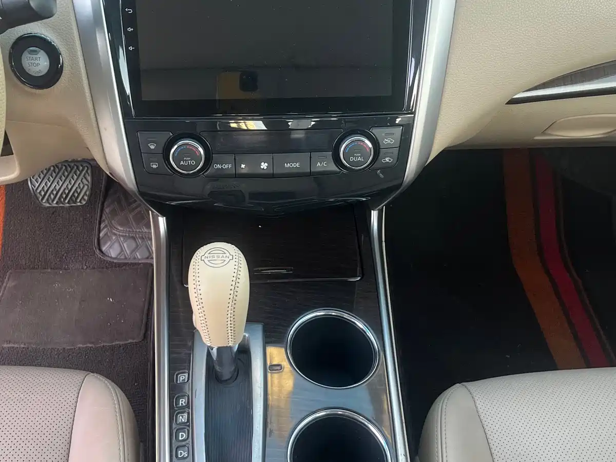 Фото 7 - Nissan Teana