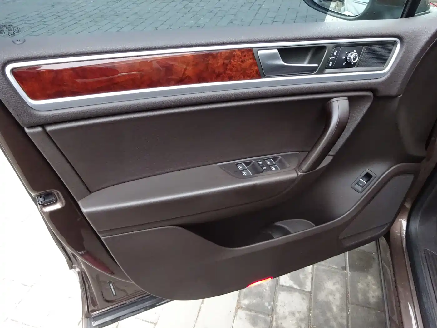 Volkswagen Touareg 2011 3.0TSI Standard фото 26