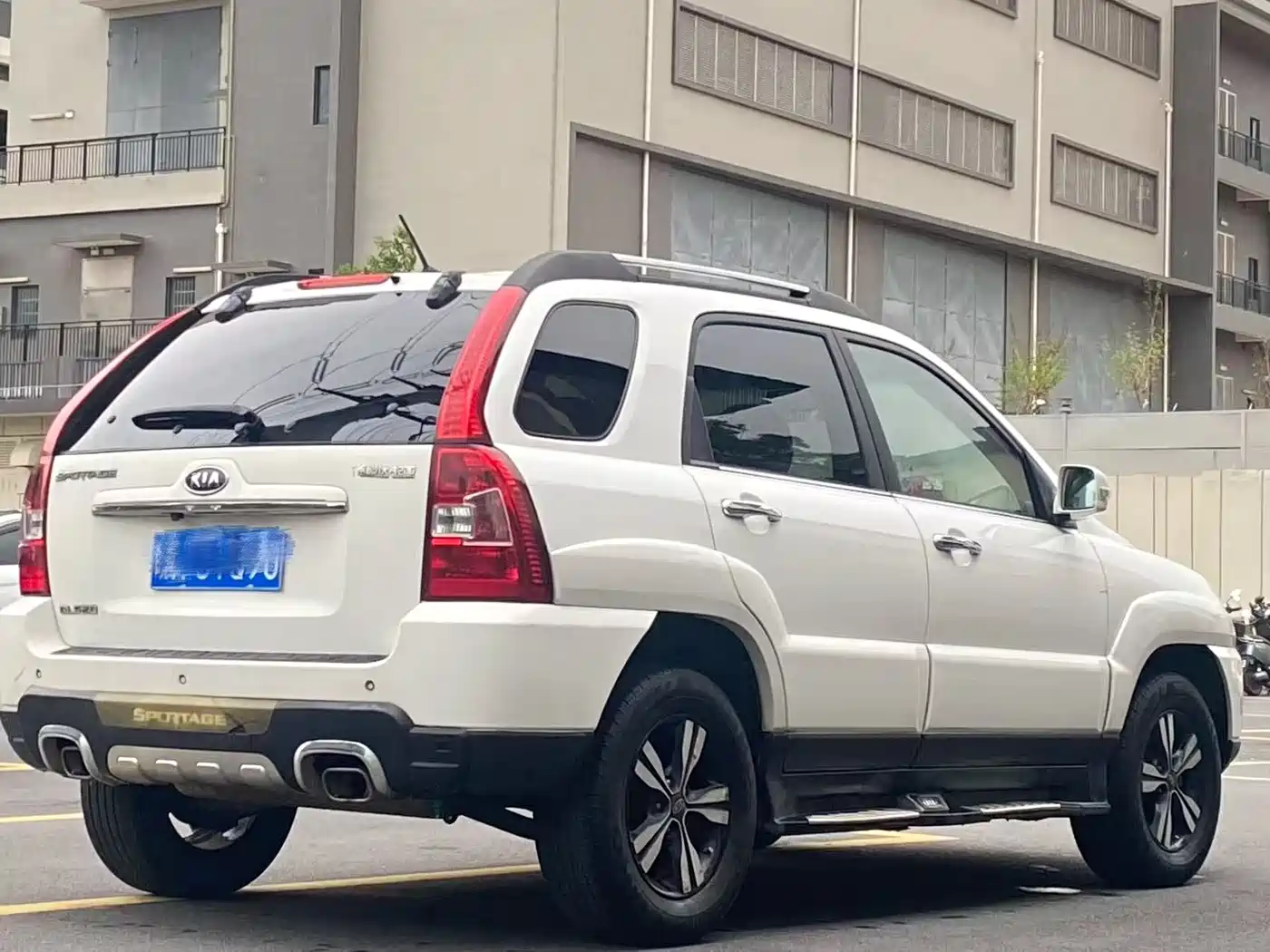 Kia Sportage 2011 2.0L Manual 2WD GLS фото 6