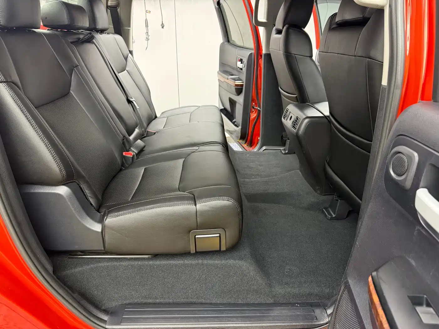 Toyota Tundra 2014 5.7L TRD Pro фото 11