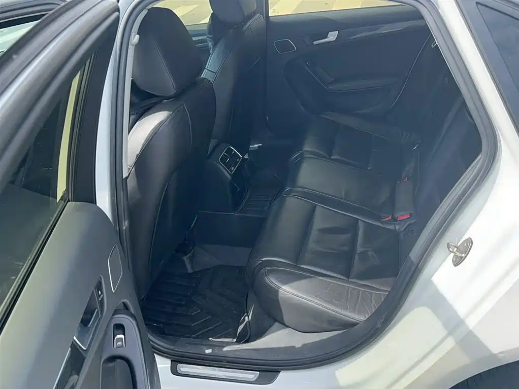 Audi A4L 2015 35 TFSI Auto Standard фото 13